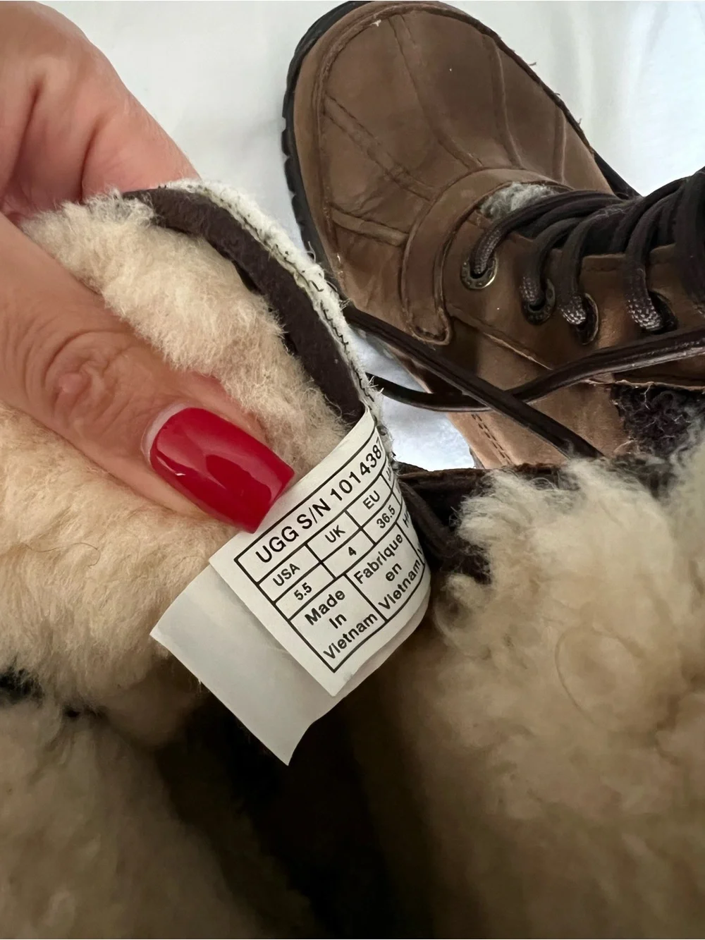 UGG adirondack brown